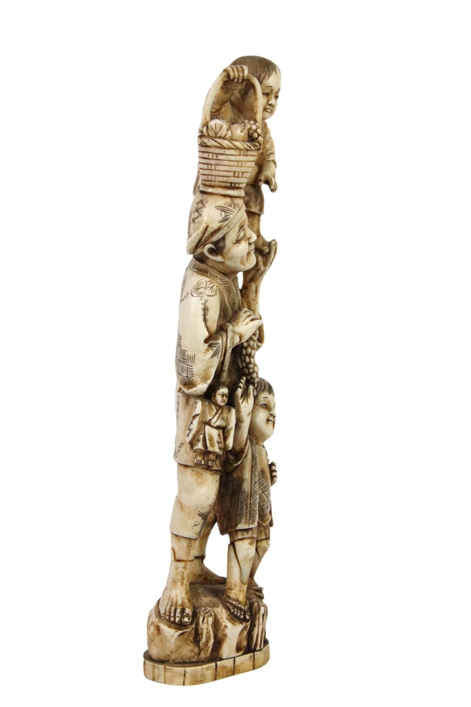 Japanese-Bone -Okimono -Sculpture-kauline-skulptura-japoniska-3.jpeg