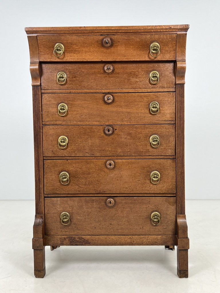 HK0759 komoda 4.jpg