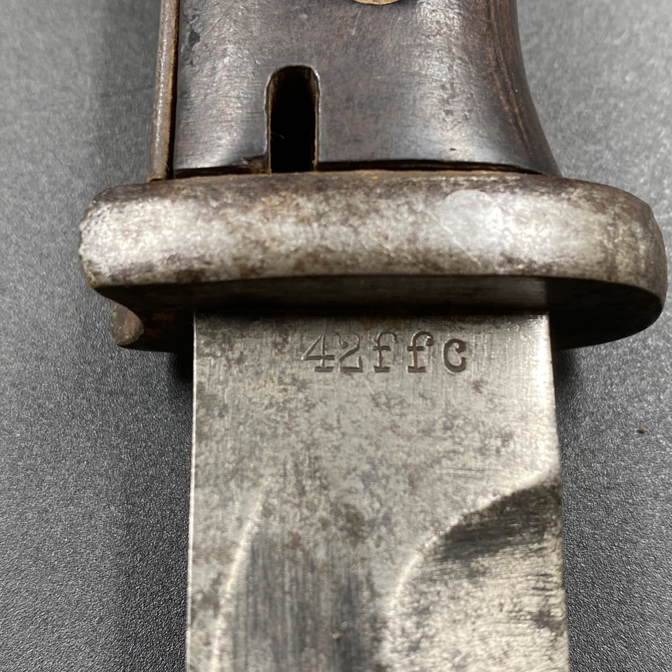 HC2536 ginklas 7.jpg