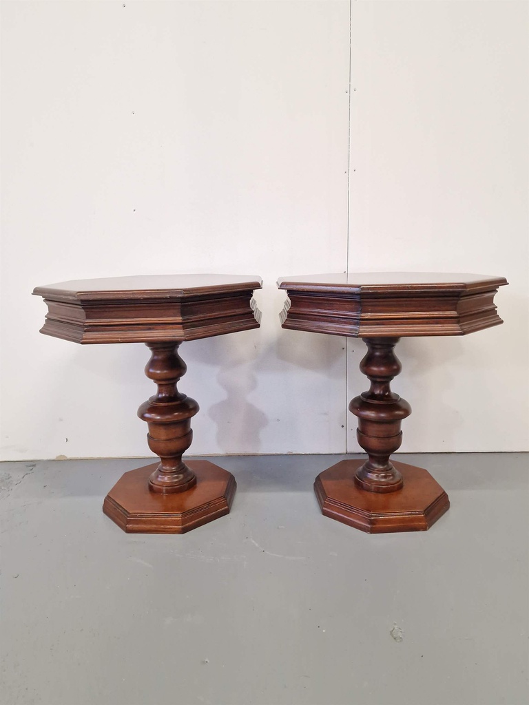 Column (2 pcs)