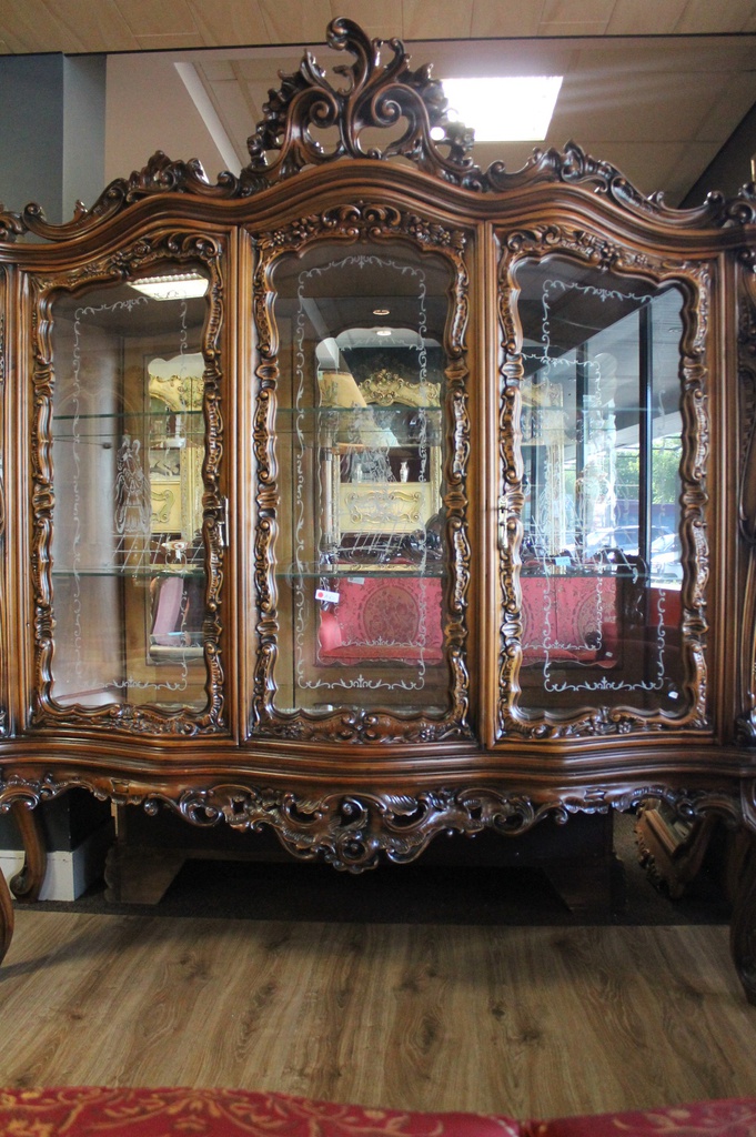 Showcase Cabinet