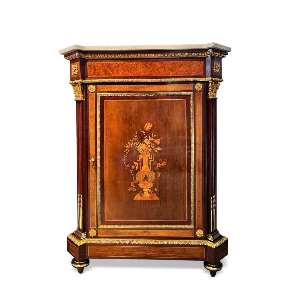 Serving cabinet