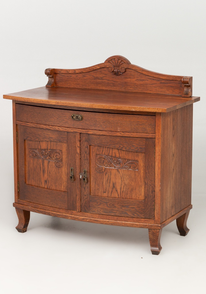 Serving cabinet