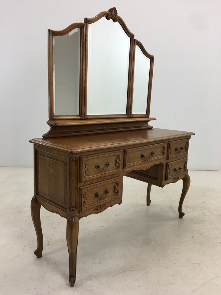 Boudoir Table