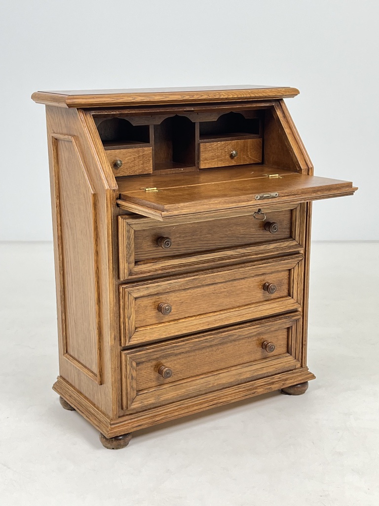 Secretaire with drawers