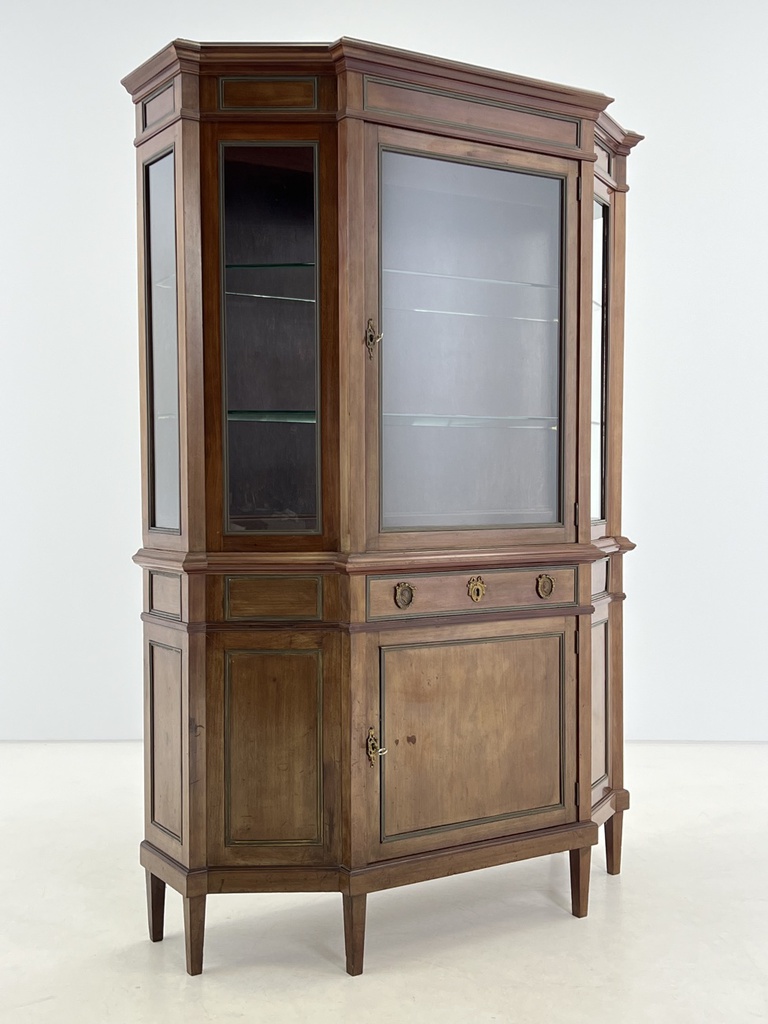 Showcase Cabinet