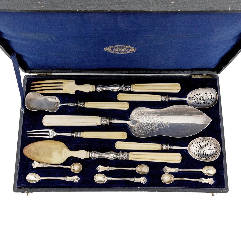 Silver Cutlery Set