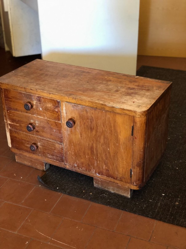 Chests of drawers