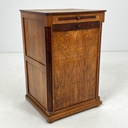 Serving cabinet